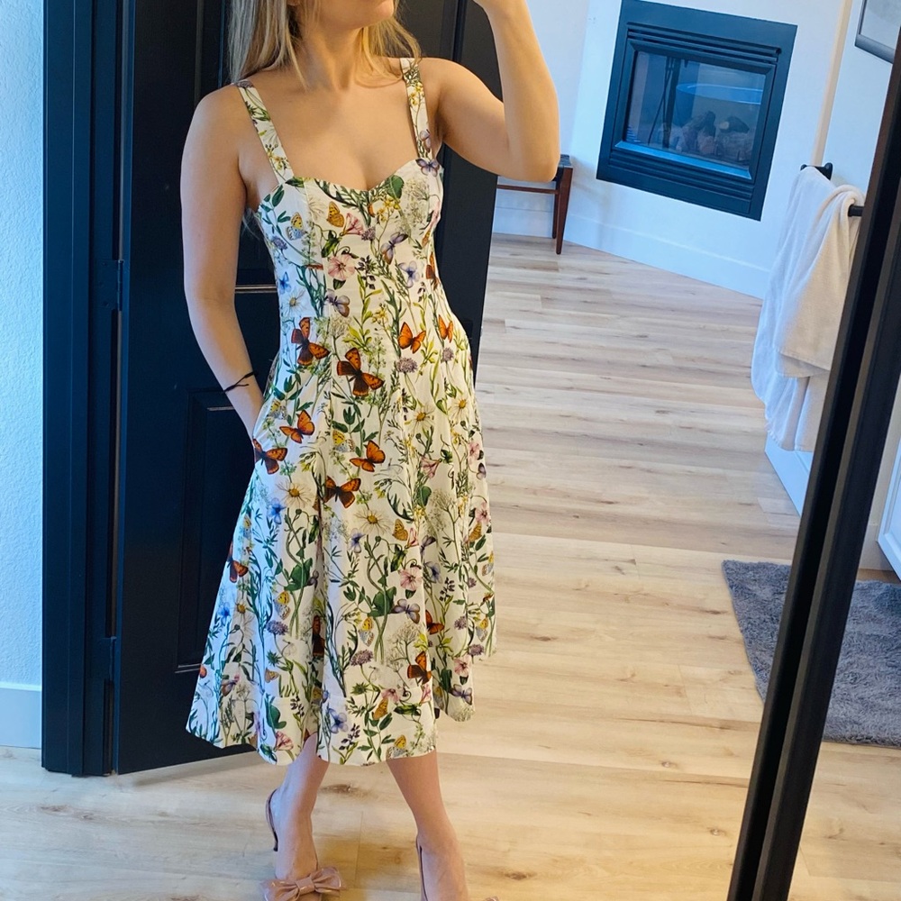 Avec Les Filles Colorful Sweetheart Midi Dress With Flowers And Butterflies - Picture 4 of 4